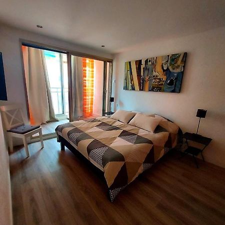 Appartement T3 Plein Centre Ville Le Lavandou Luaran gambar