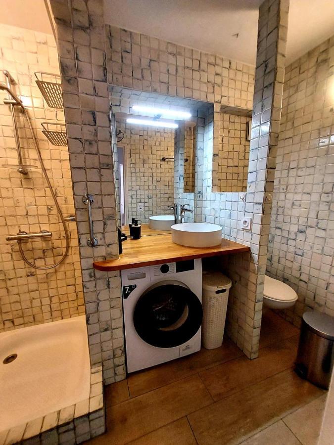 Appartement T3 Plein Centre Ville Le Lavandou Luaran gambar